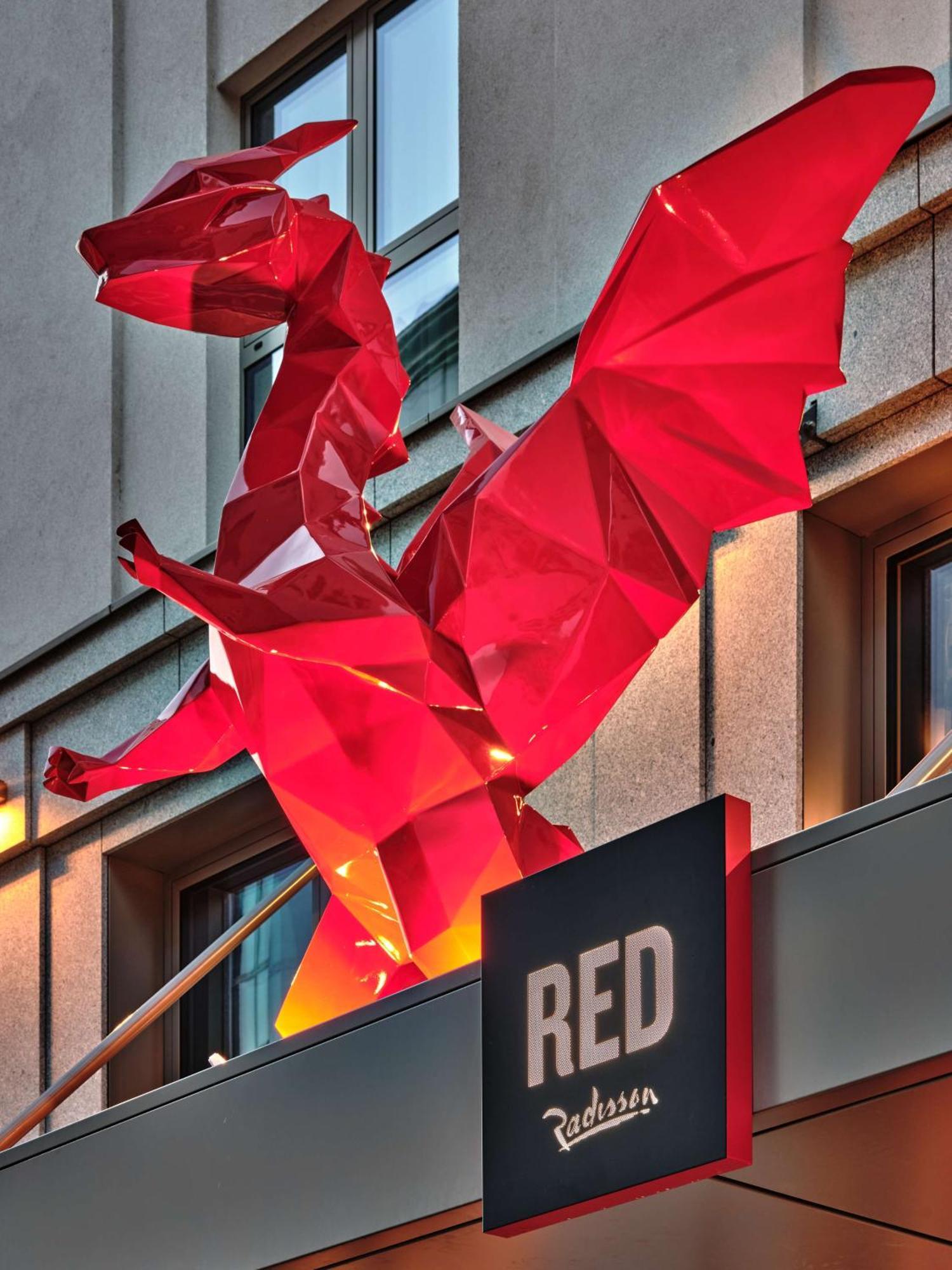 Radisson Red Hotel & Radisson Red Apartments, Krakow Exterior photo